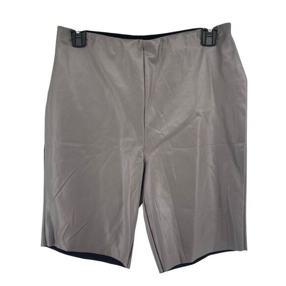 Forever 21 Charcoal Faux Leather High-Waist Biker Shorts NWT – Size Large - Picture 1 of 9